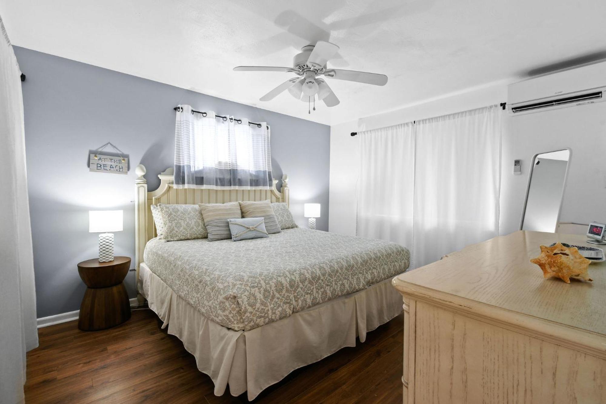 Sunshine Shores Boutique Apartments 棕榈滩海滨 外观 照片