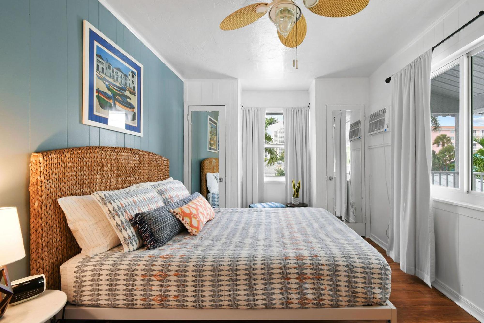 Sunshine Shores Boutique Apartments 棕榈滩海滨 外观 照片