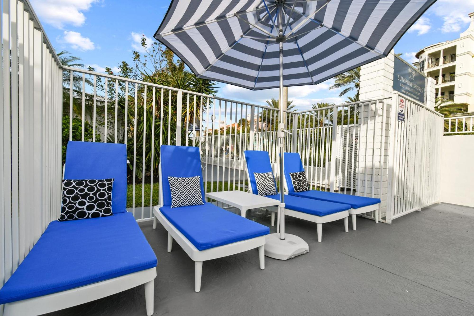 Sunshine Shores Boutique Apartments 棕榈滩海滨 外观 照片