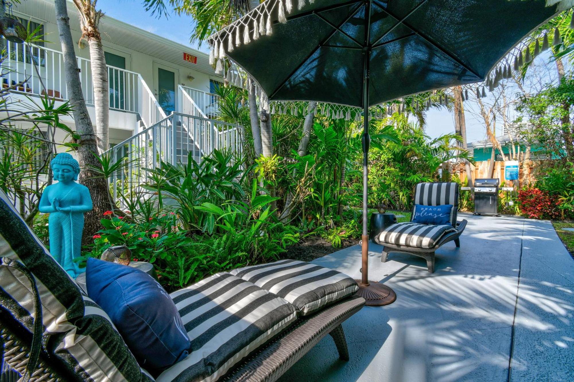Sunshine Shores Boutique Apartments 棕榈滩海滨 外观 照片