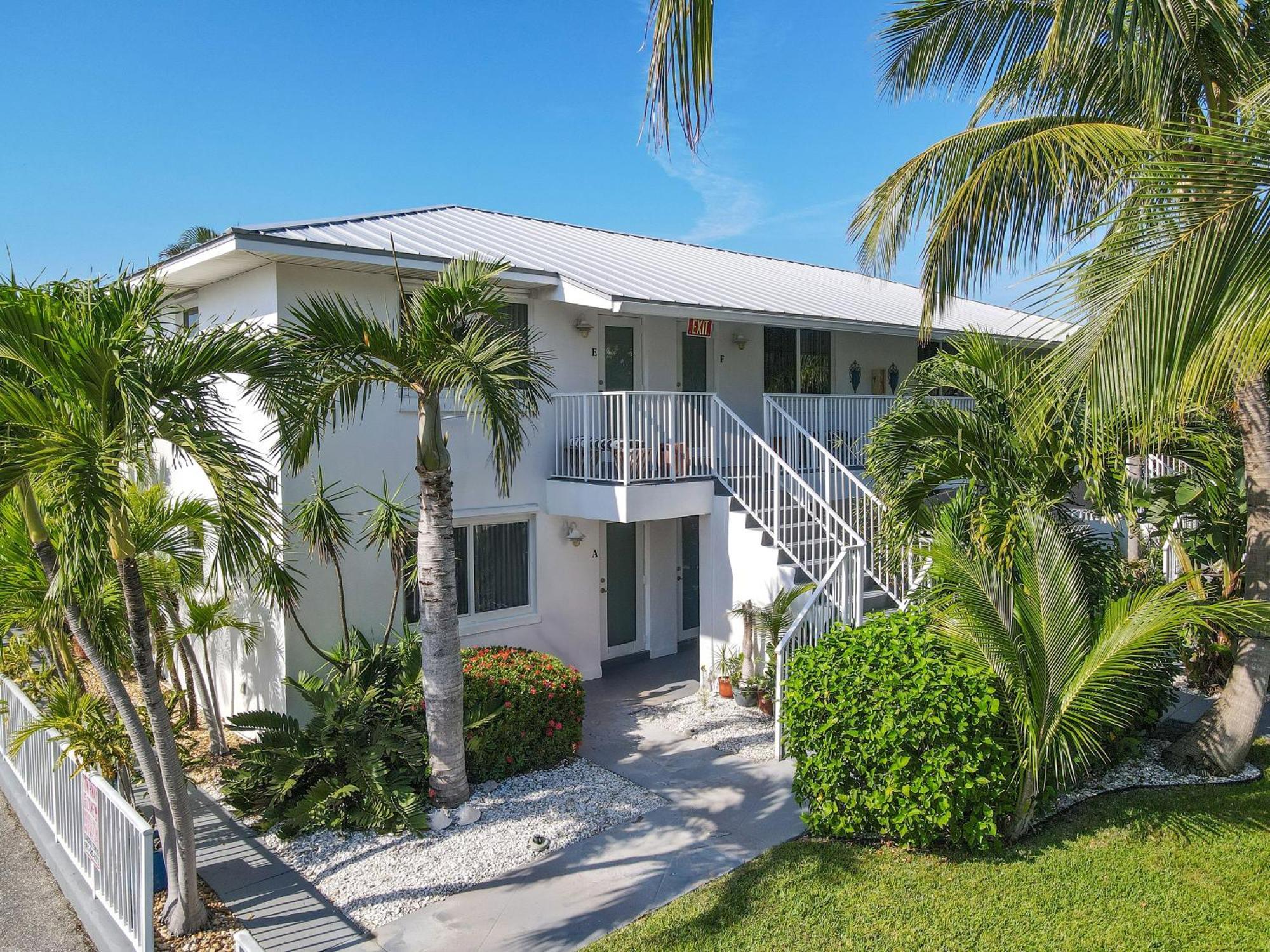 Sunshine Shores Boutique Apartments 棕榈滩海滨 外观 照片